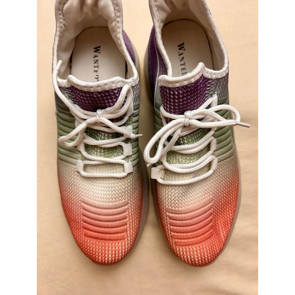 Wanted NWOT Fiesta Women Sneaker Sz10 Colorful Casual Flirty Comfort Walking